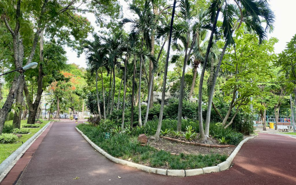 Suan Pa Chaloem Phrakiat Park in Bangkok