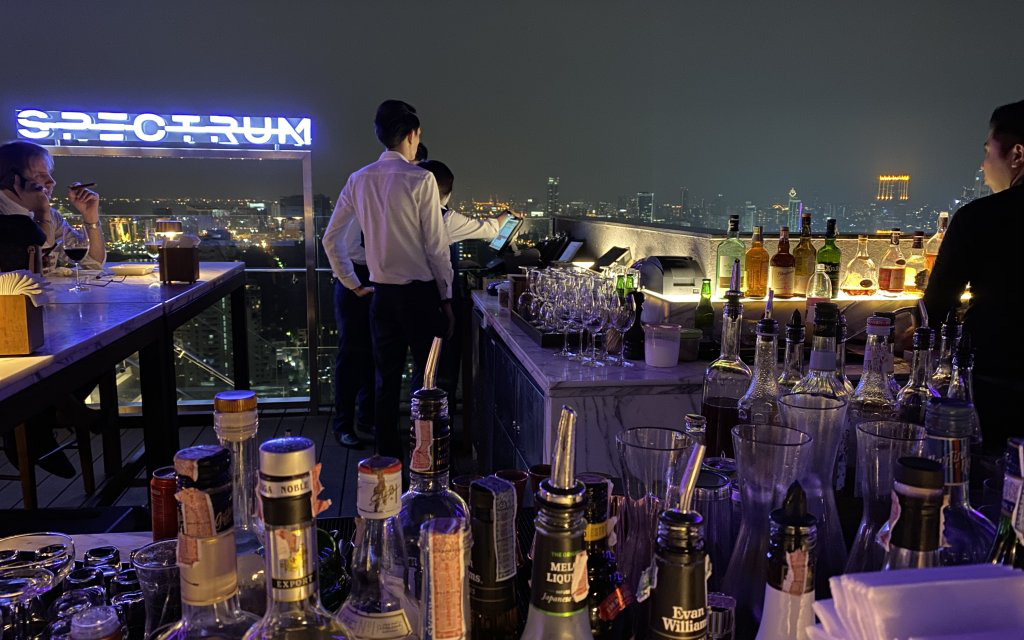 Spectrum Lounge & Bar in Bangkok