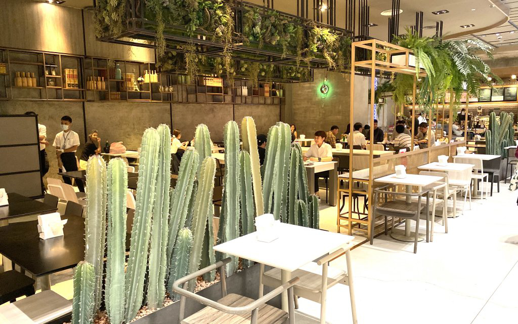 Quartier Food Hall in Bangkok