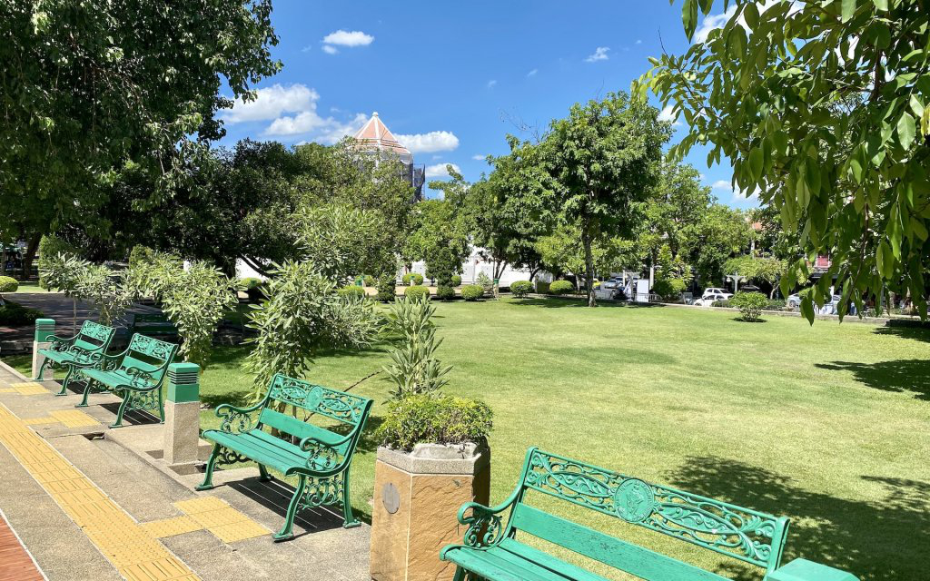 Santi Chai Prakan Public Park in Bangkok