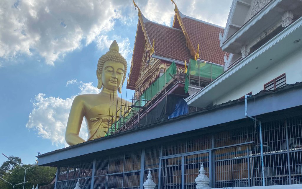 Wat Paknam Phasi Charoen in Bangkok