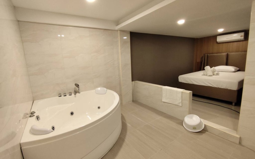 Hakumi Nuru Massage in Bangkok