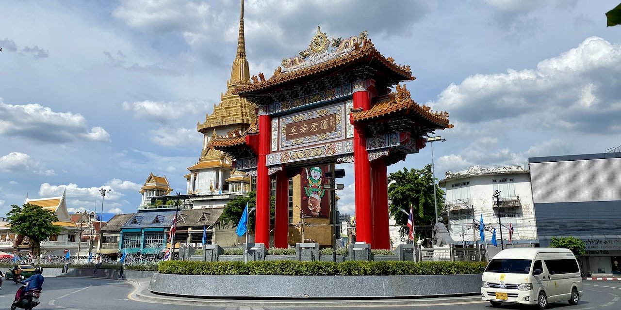 Chinatown Self-Guided Walking Tour in Bangkok