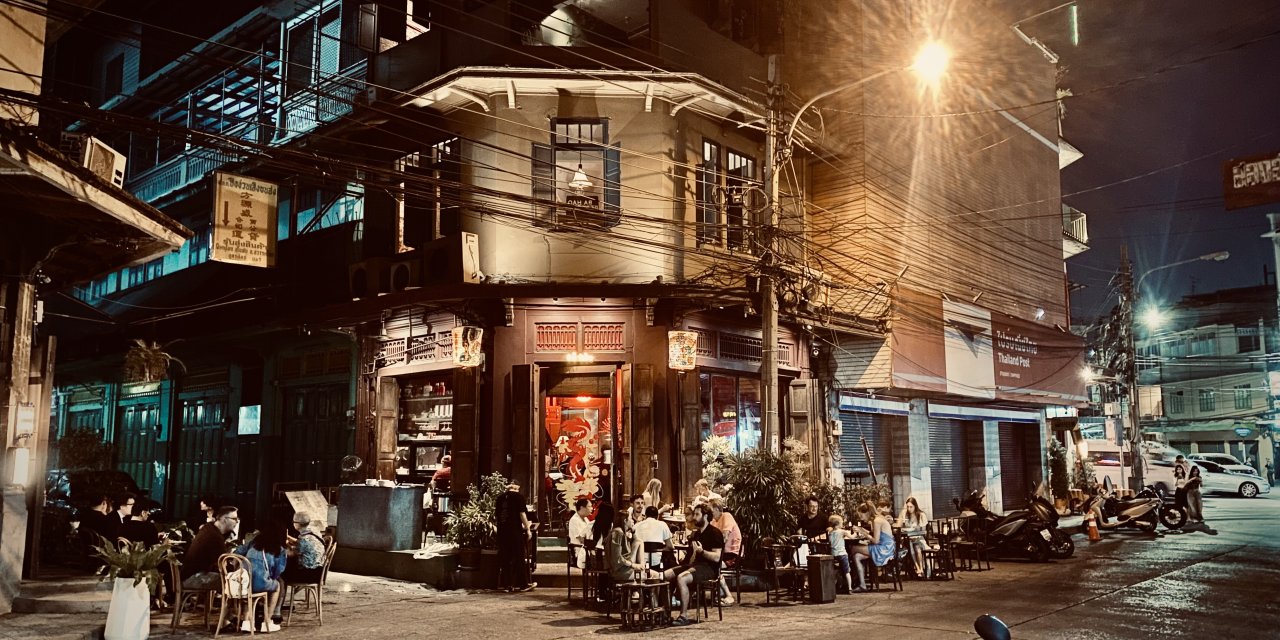 Soi Nana: Chinatown’s Trendiest Street for Bars, Cafes, and Art in Bangkok